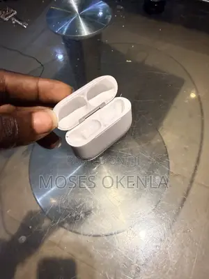 Original OEM Aipods Pro 3 Case