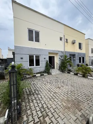 4bdrm Duplex in Brains And Hammers, Life Camp for sale