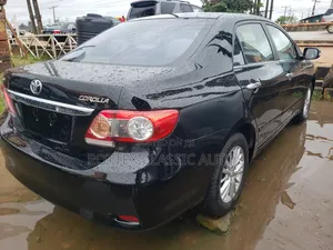 Toyota Corolla 2012 Black