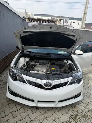 Toyota Camry 2014 White