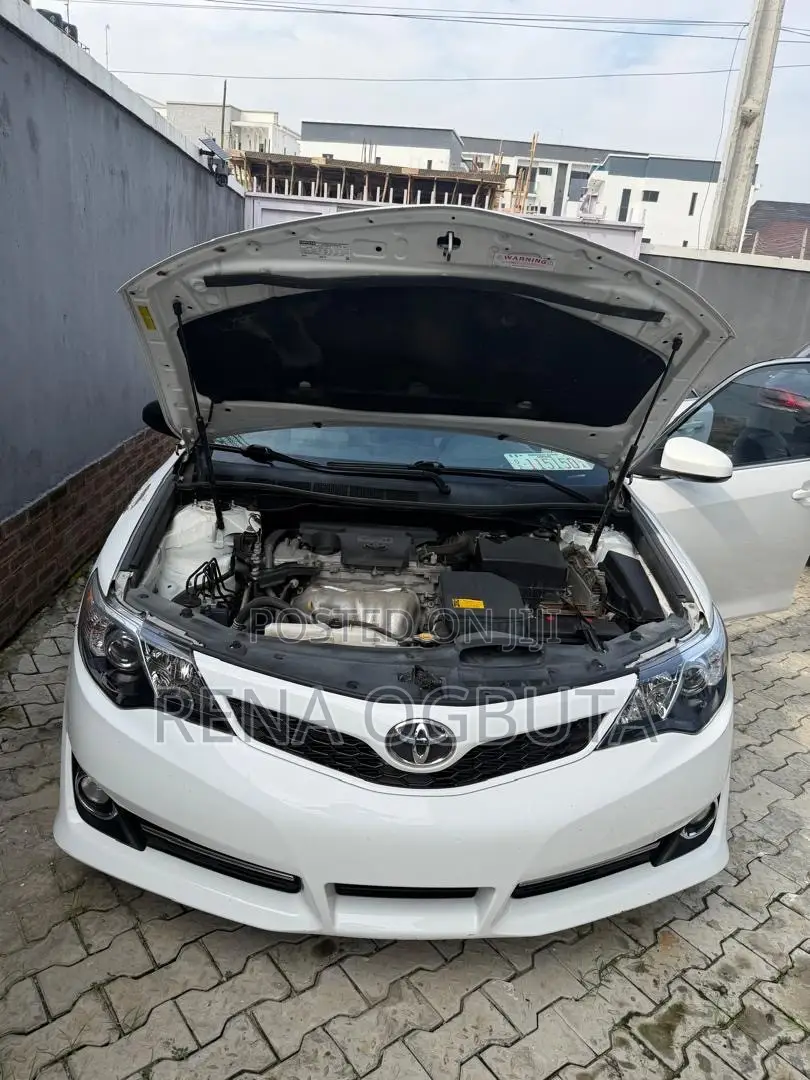Toyota Camry 2014 White