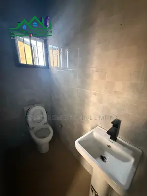 3bdrm Apartment in Lekki Phase 1 for rent