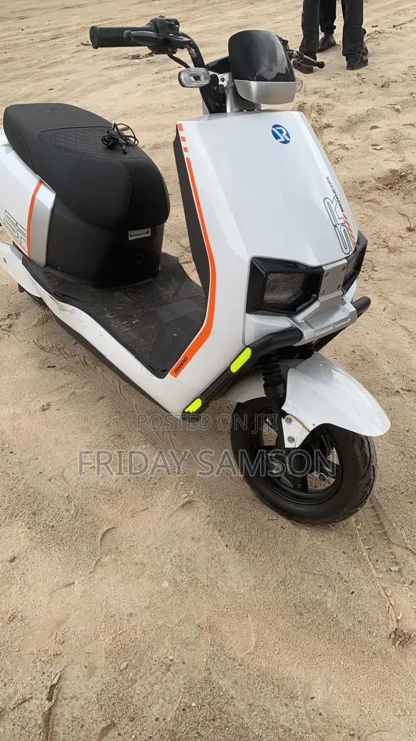 Motorcycle 2025 White