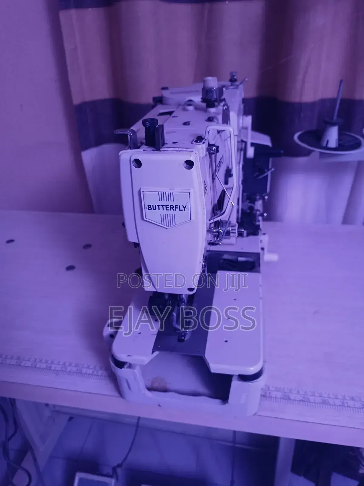 Button Hole Machine