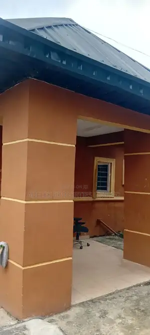 Mini Flat in Onigbongbo Maryland for rent