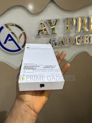 New Apple iPhone 16 Plus 256 GB Black
