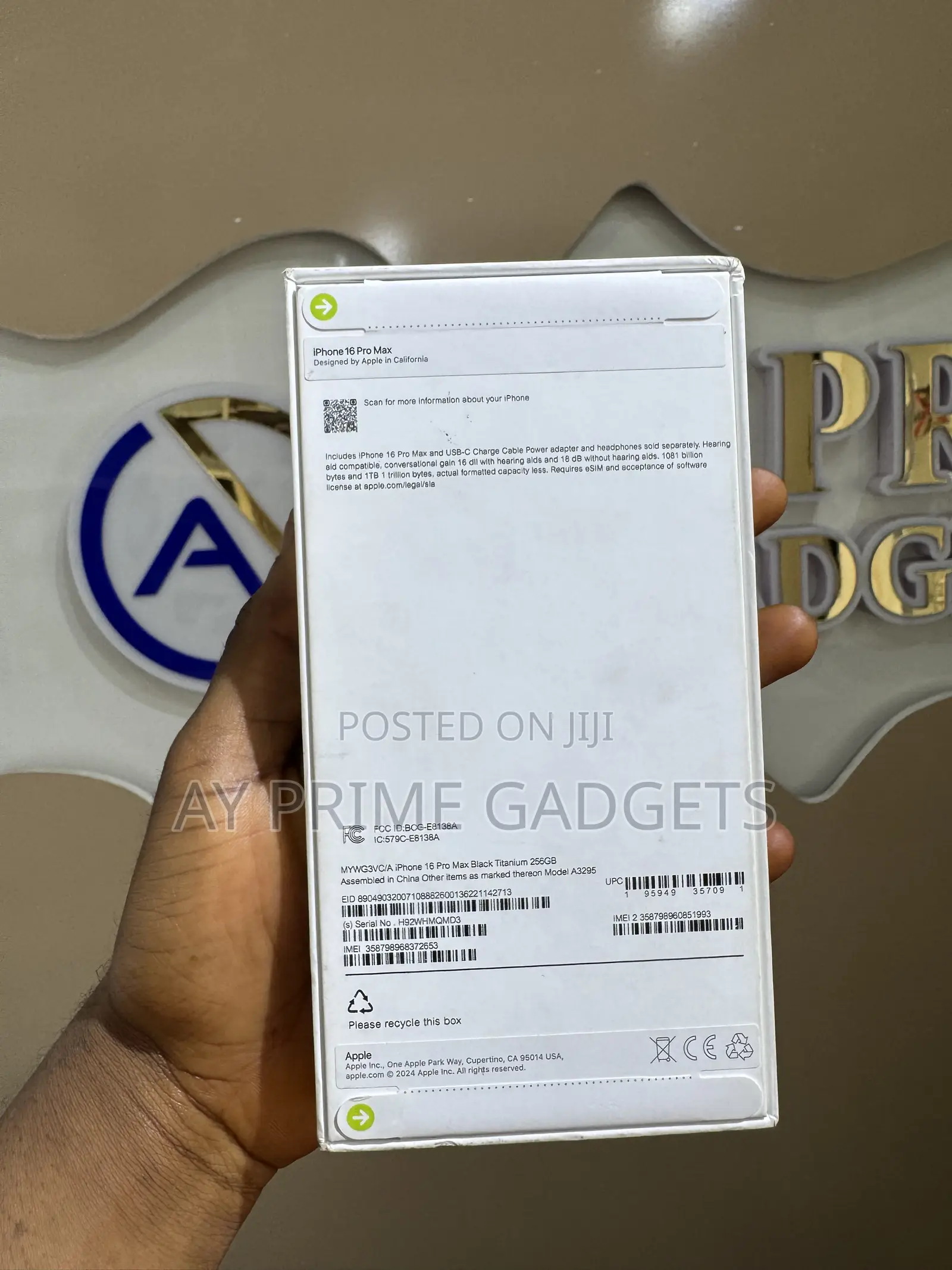 New Apple iPhone 16 Pro Max 256 GB Black