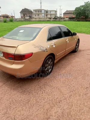 Honda Accord 2005 Gold