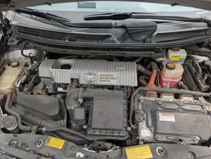 Toyota Prius 2014 Silver