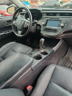 Toyota Avalon XLE FWDSedan (3.6L 6cyl 6A) 2016 Black