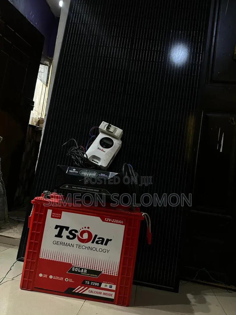Neatly Used Solar Unit