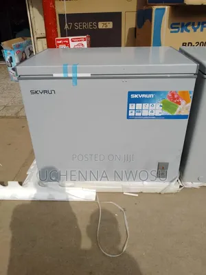 Skryrun Chest Freezer 200liter