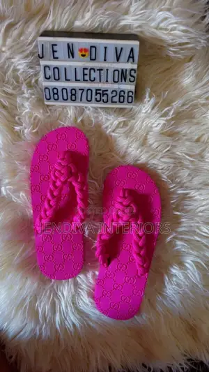 Gucci Slippers ( Quality Top Notch