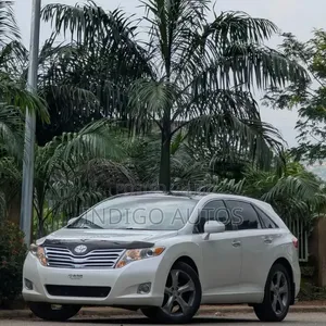 Toyota Venza 2010 White