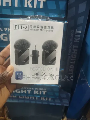 High Quality F11-2 Rechargeable Wireless Microphone