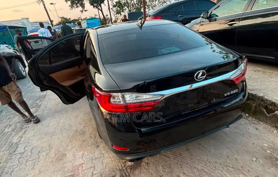 Lexus ES 2017 Black