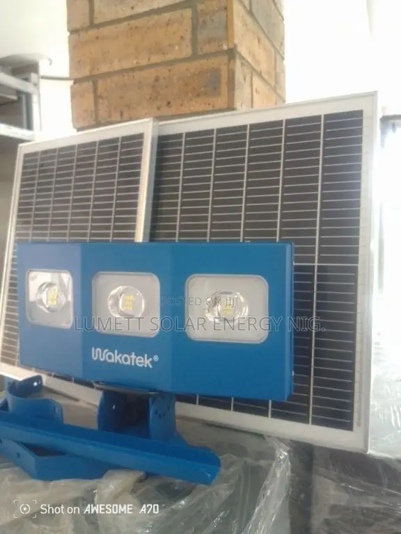 Wakatek 300W Solar Flood Light With Integrated Solar Panel