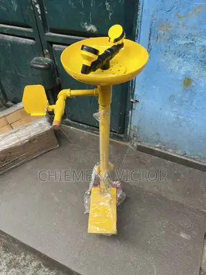Eye Was Shower Plastic