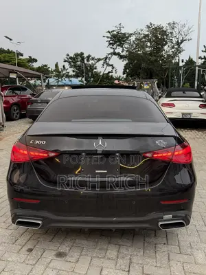 Mercedes-Benz C300 2024 Black