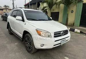 Toyota RAV4 Limited 2008 White