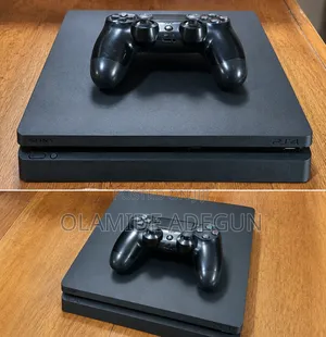 PlayStation 4 Slim
