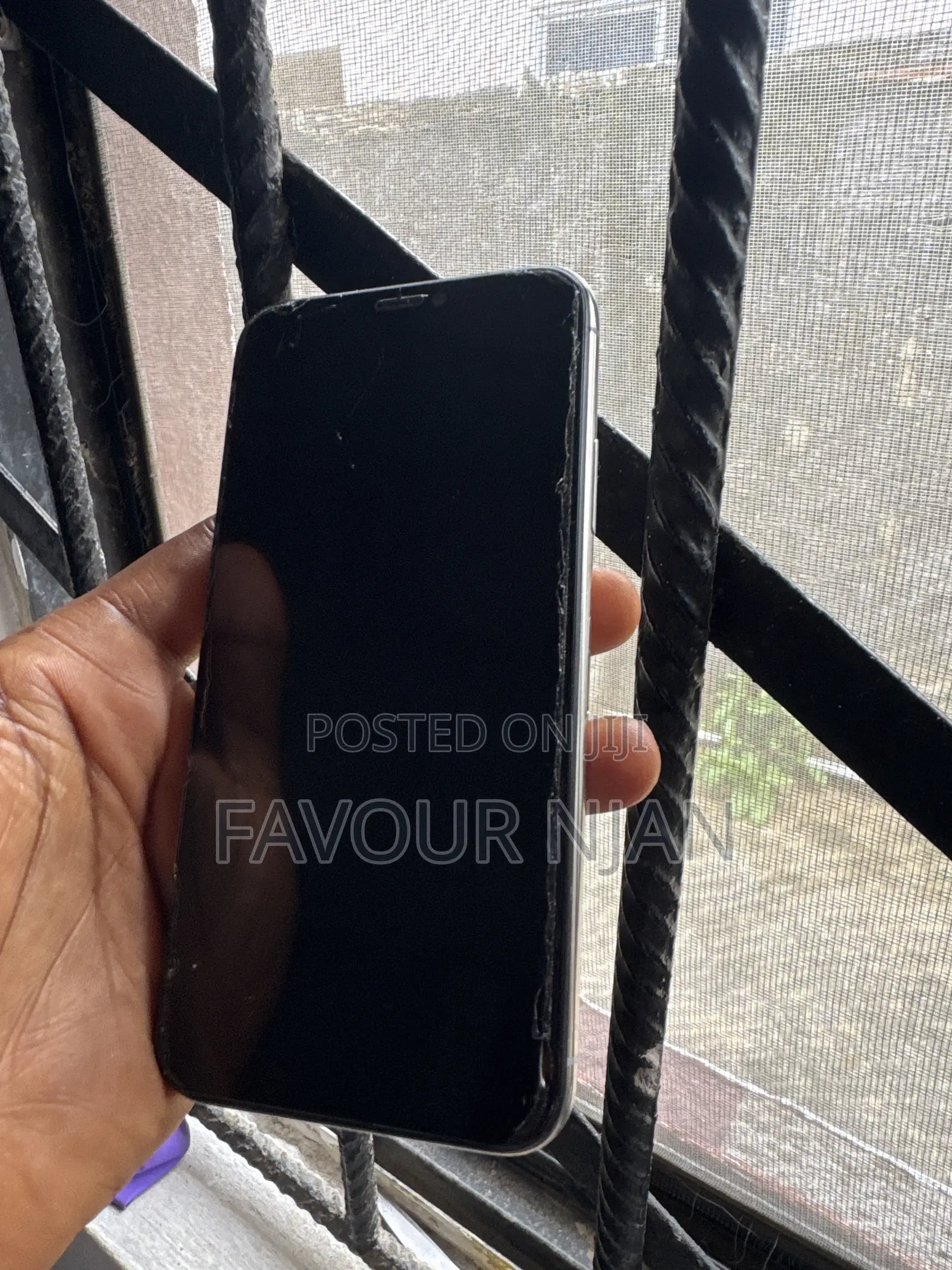 Apple iPhone X 64 GB White