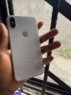 Apple iPhone X 64 GB White