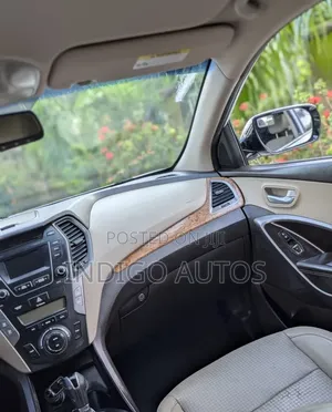 Hyundai Santa Fe 2014 White