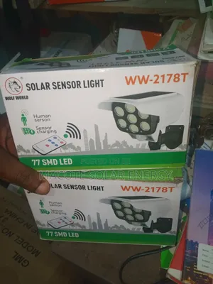 Wolf Would Solar Sensor Light