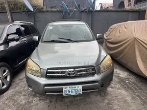Toyota RAV4 V6 2006 Green