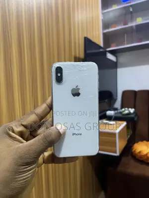 Apple iPhone X 64 GB White