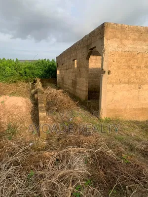 1bdrm Block of Flats in Black Gate, Ibadan for sale