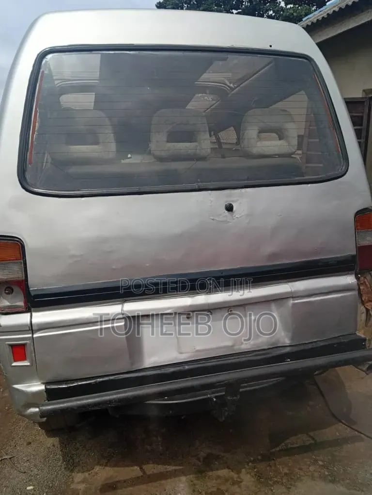 Mitsubishi L300 1998 Grey