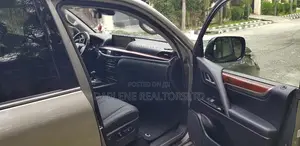 Lexus LX 570 (5 seats) AWD 2021 Gray
