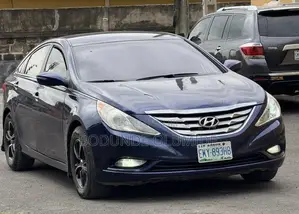 Hyundai Sonata 2012 Blue