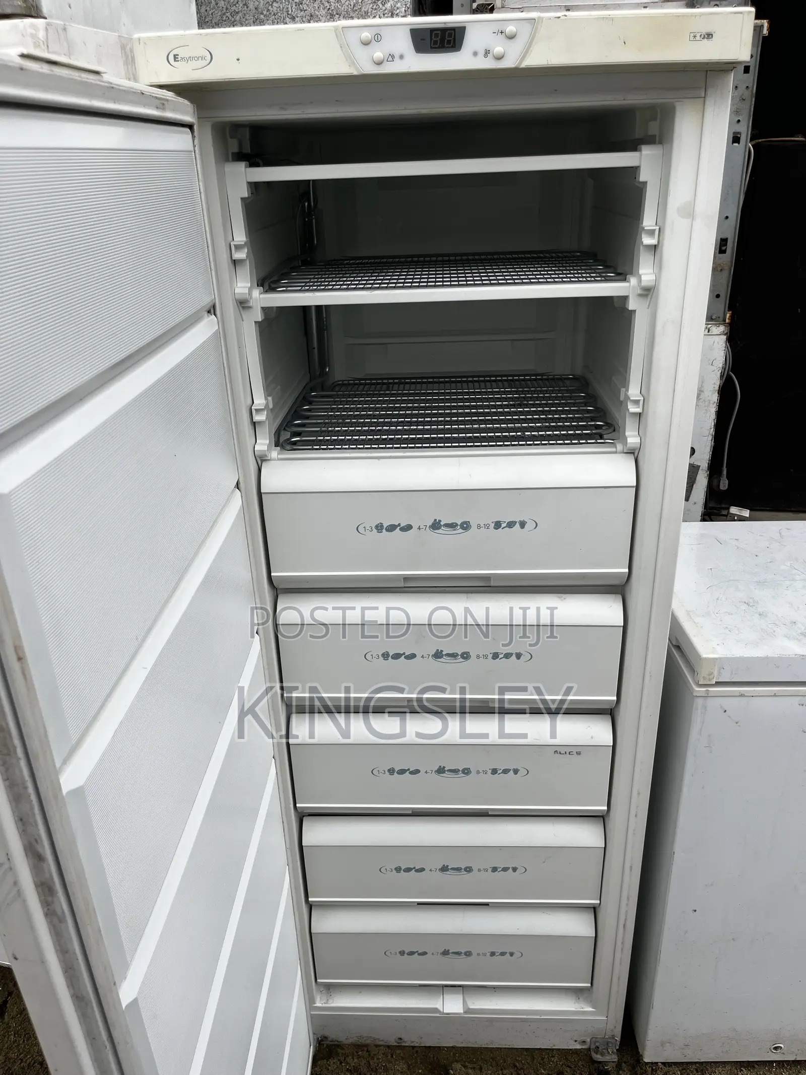 Whirlpool Standing Freezer
