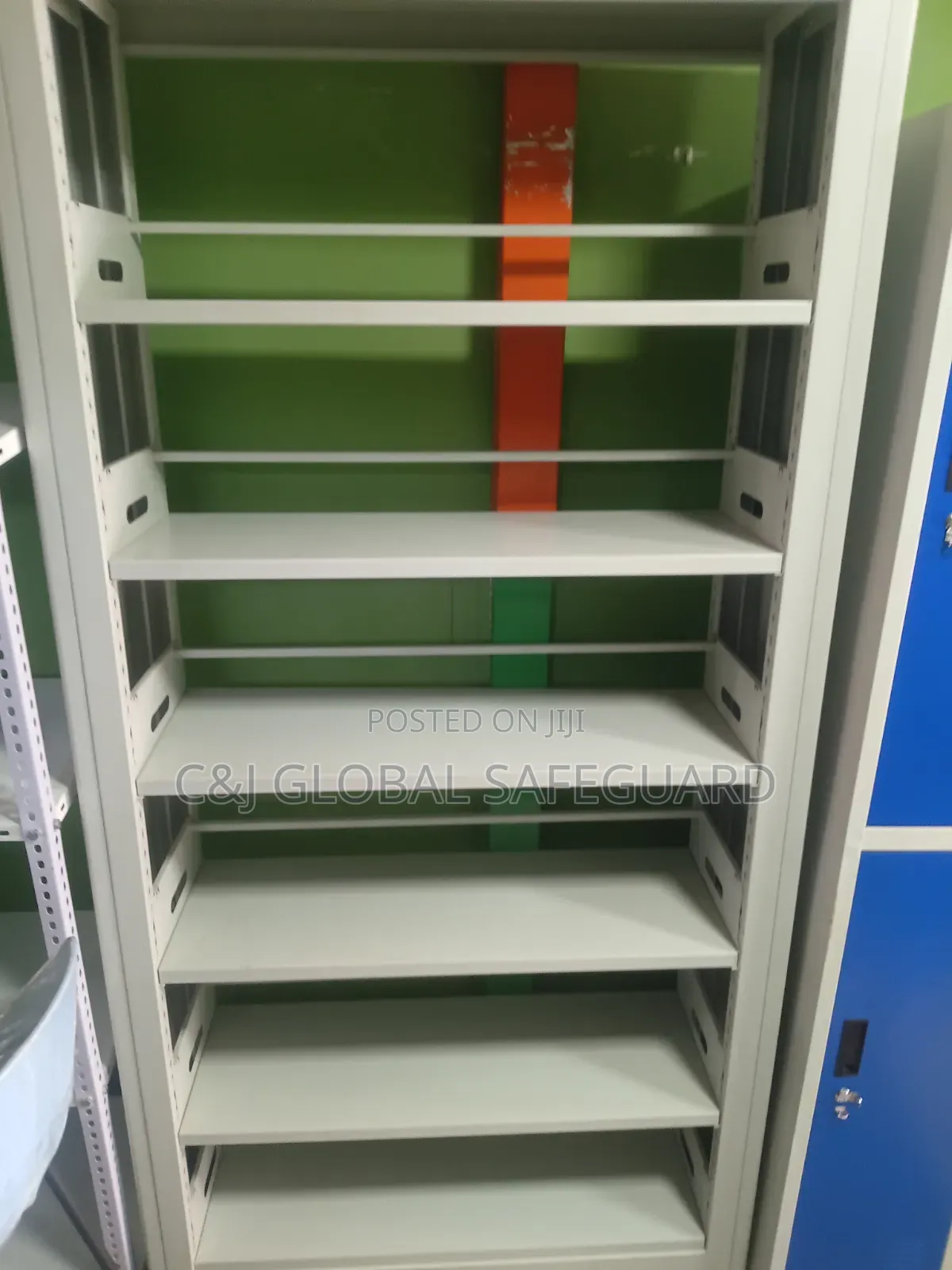 Single Library Shelve