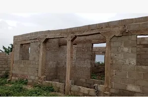 3bdrm House in Odeyale, Ibadan for sale