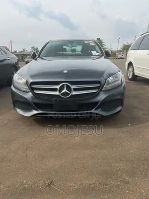 Mercedes-Benz C300 Sport 4Matic Sedan AWD (2.0L 4cyll 7A) 2016 Gray