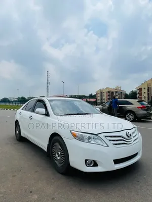 Toyota Camry 2009 White