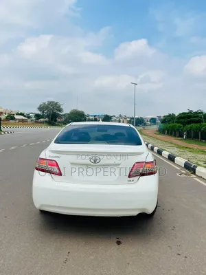 Toyota Camry 2009 White