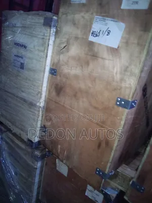 Toyota Hilux Engine 2TR Brand New.