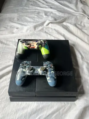 PS4 Console