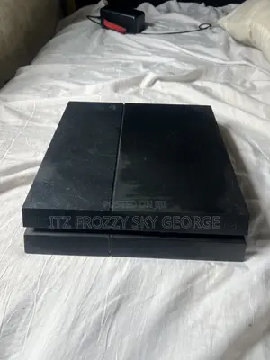 PS4 Console
