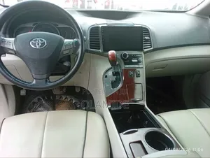 Toyota Venza 2010 Gray