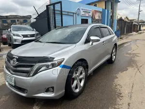 Toyota Venza XLE 2014 Silver