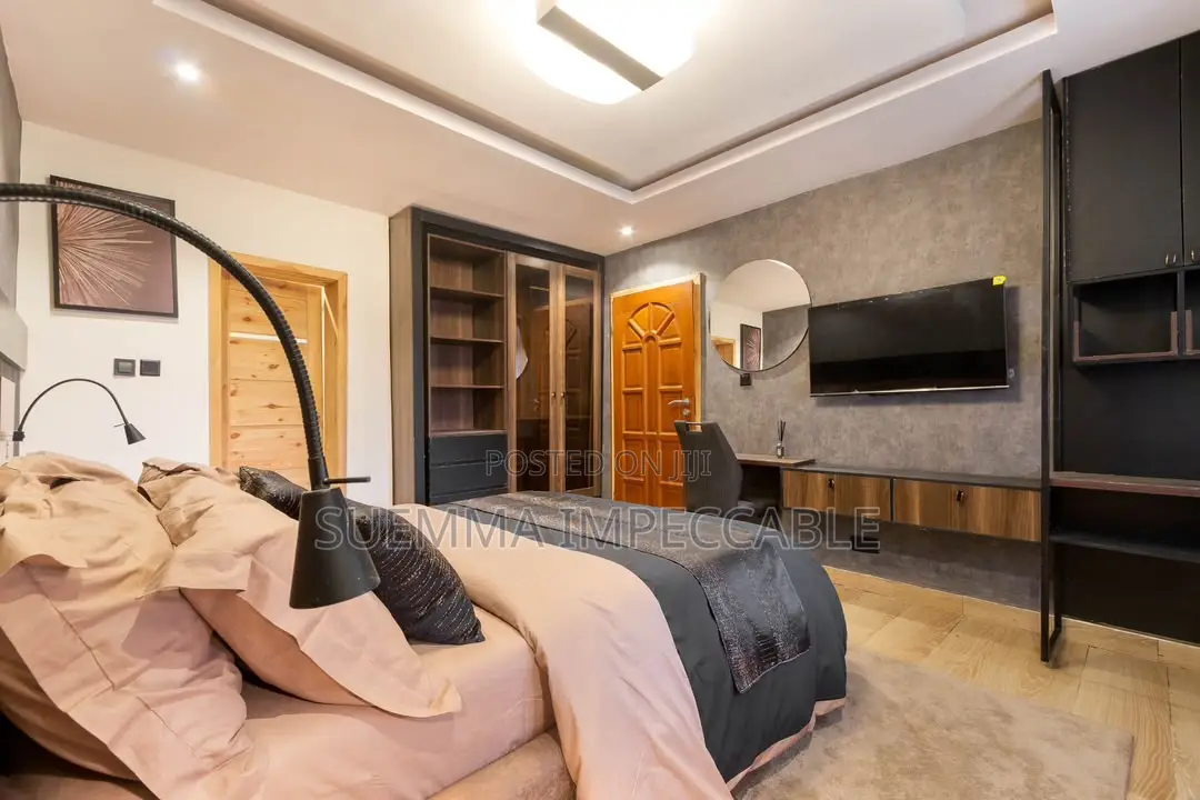 3-Bedroom Luxury Apartment