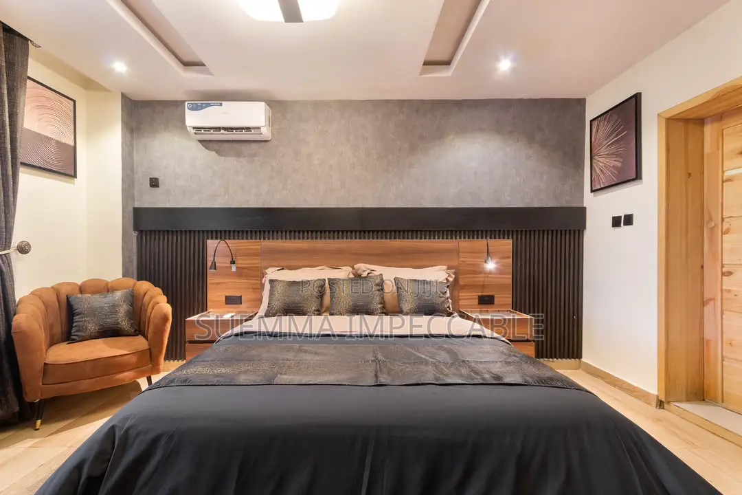 3-Bedroom Luxury Apartment