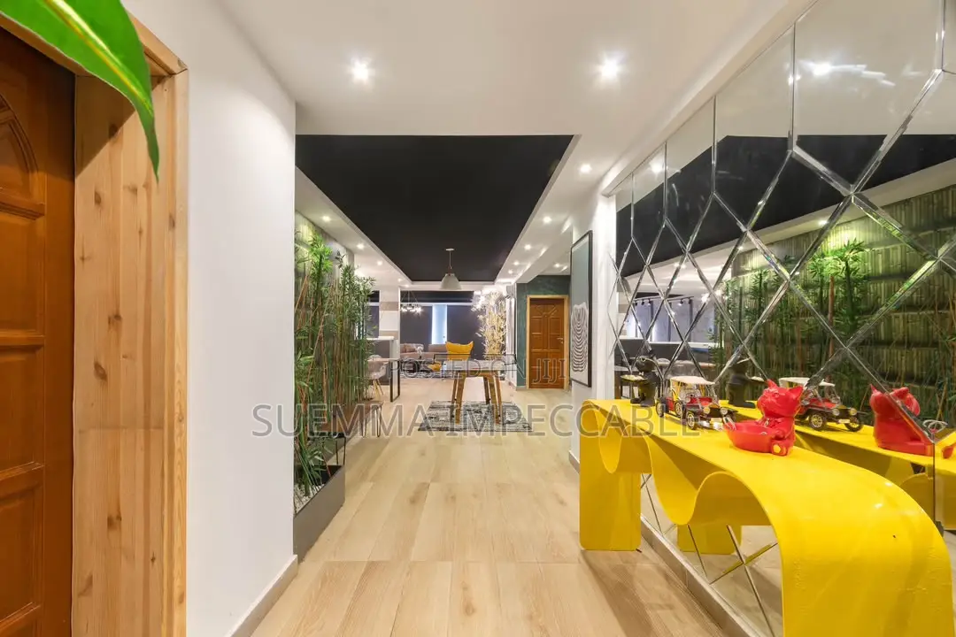 3-Bedroom Luxury Apartment