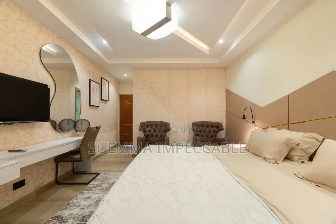 3-Bedroom Luxury Apartment